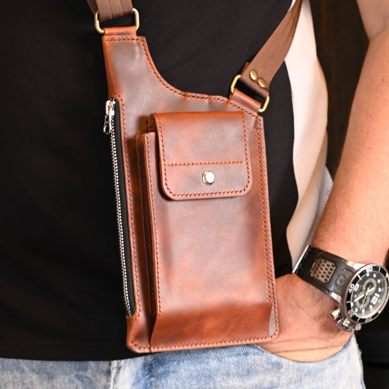 Męska torba na ramię typu holster